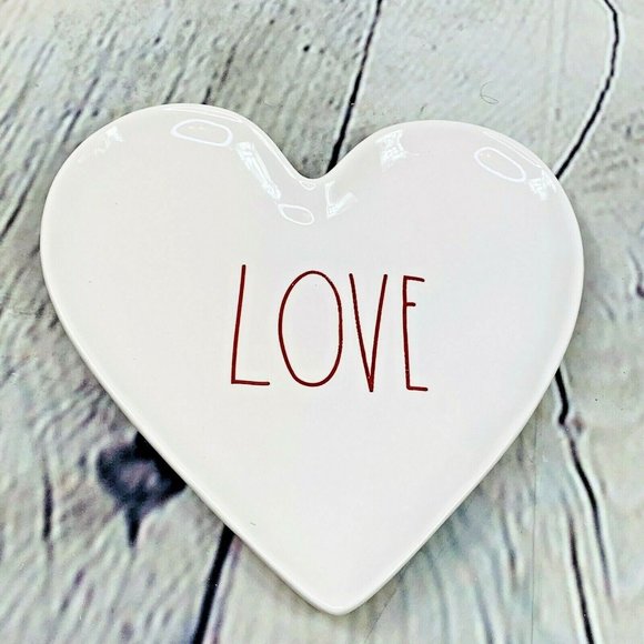 Rae Dunn Magenta Love Heart Plate White Red Upper Case Block Artisan Collection - Picture 1 of 4
